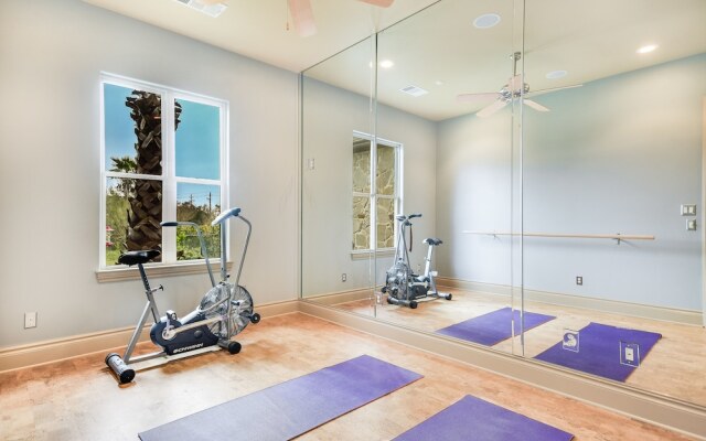 The Arrive Mardi Gras - 5 Br Home