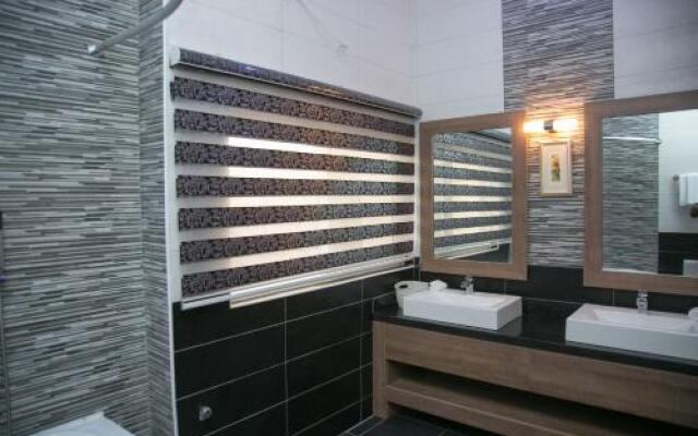 Consort Luxury Suites