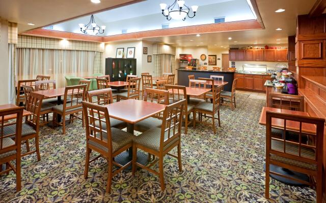 Staybridge Suites Lubbock - University Area by IHG