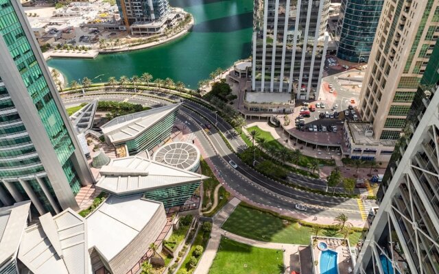 Fashionable 1BR in the Trendy Jlt! Sleeps 4!