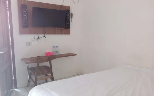 OYO Life 92543 Ratu Sakti Residence Syariah