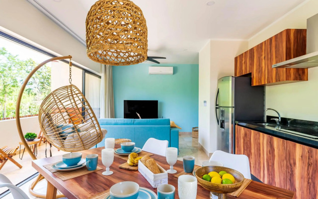 Ultra Luxury Condo, Rooftop Pool and HIGH SECURITY, Viva Residence