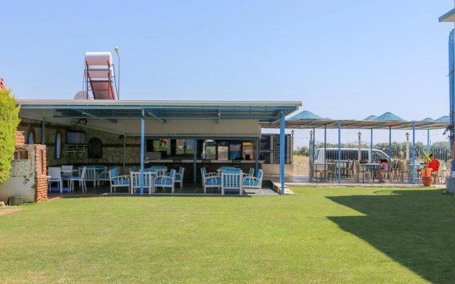 Sunset Village Apart Hotel