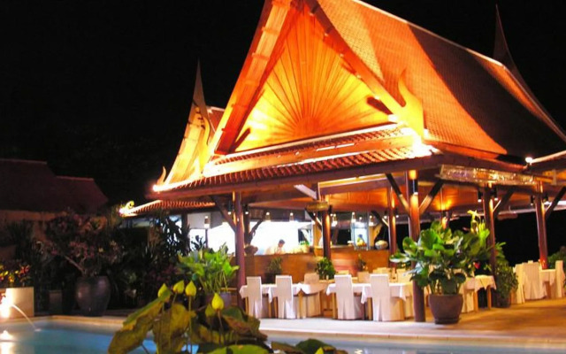 White House Beach Resort And Spa