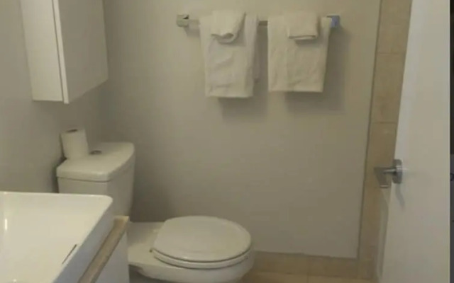 Trinity Suites - Condo on York Street I