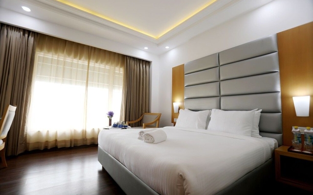 Hotel Gms Grand