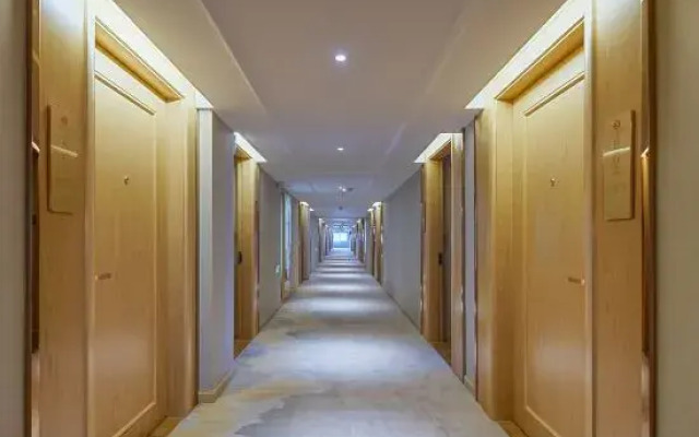 Vienna 3 Good Hotel (Anqing Yuexi Branch)