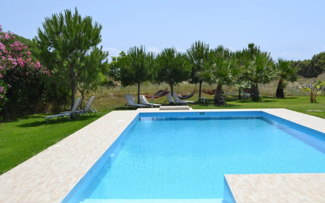 Petasos Apartments