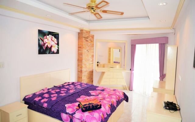 Jomtien Beach Condo 4th Floor Modern Apartment