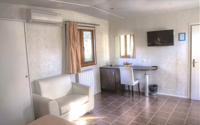 Flaminio Village Bungalow Park - Campground