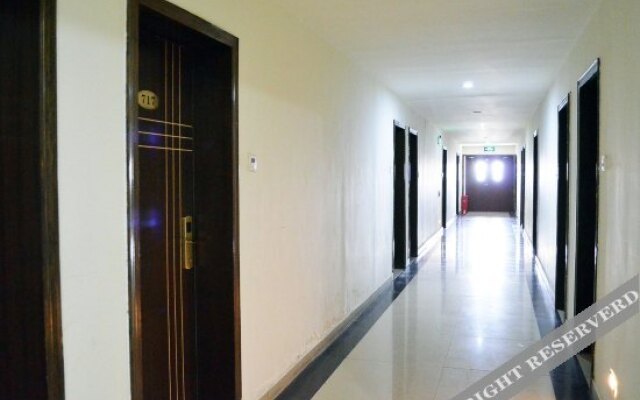 Luoyang Yinhe Hotel (Railway Station)