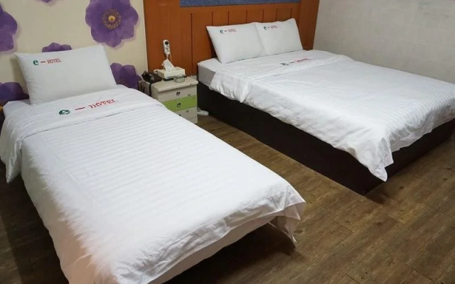 e-Hotel