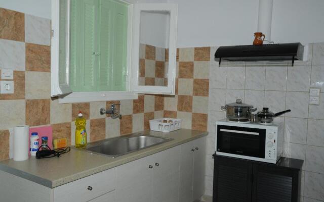 Hermes Apartment-2