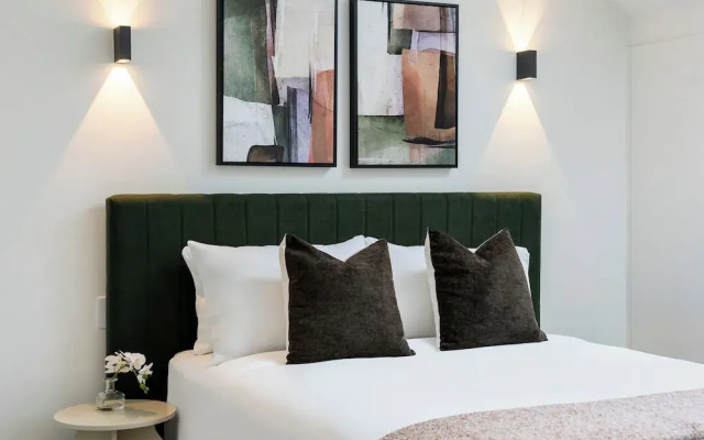 The Henrietta Apartments by Urban Rest