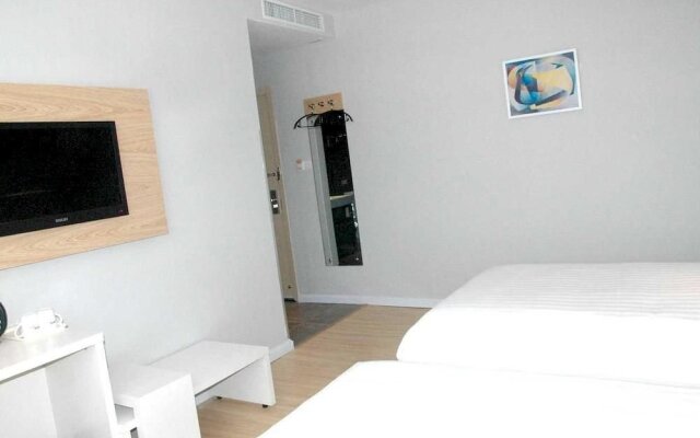 Motel-Langfang High Speed Railway Station Heping Road Branch