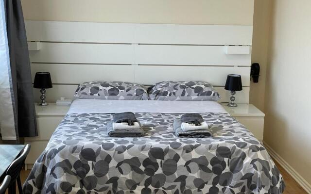 Gladstone Park Guest House