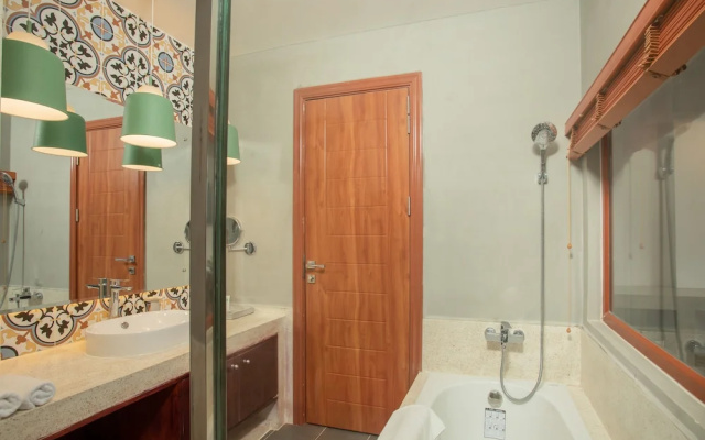 Cambana La Riviere Boutique
