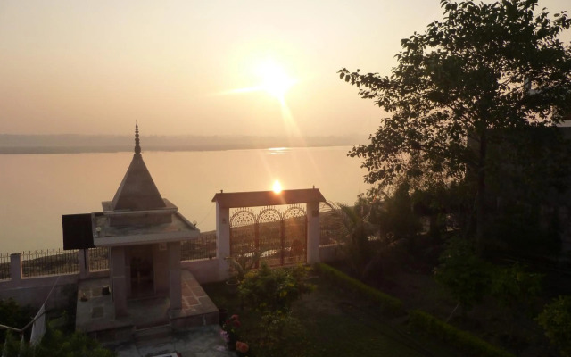 Shri Yoga Mandir Guest House