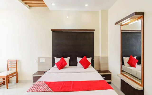 OYO 24959 Slv Royal Inn