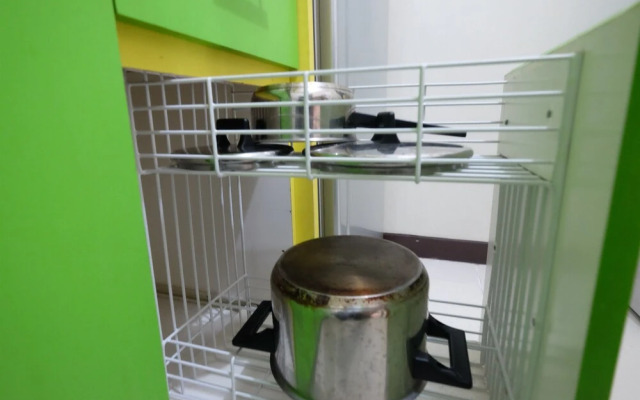 Cozy and Modern Studio at Nifarro Park Apartment