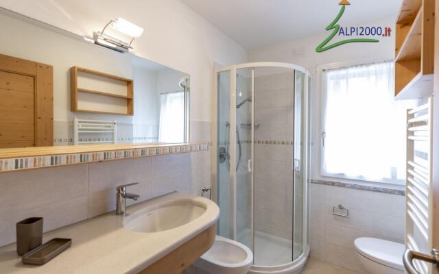 RICCI 12, two-room apartment. (022036-AT-066157)-402 RICCI INT 12