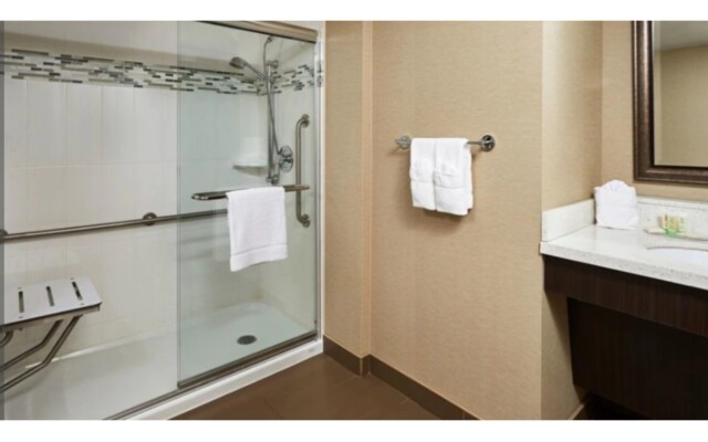 Staybridge Suites Hamilton Downtown by IHG