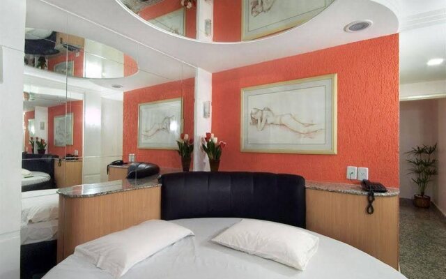 Playtime Motel
