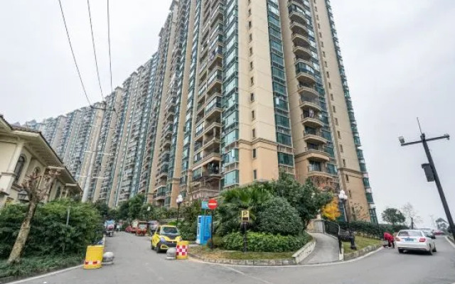 Yanshe Hotel (Meishan Huanglongxi Evergrande Jinbi Tianxia)