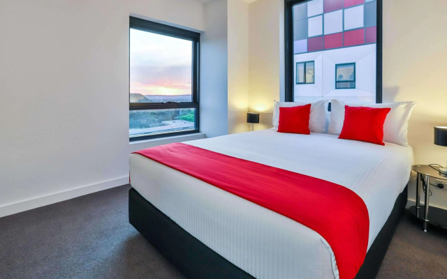 Melbourne Knox Central Apartment Hotel – Guest Rooms – Melbourne