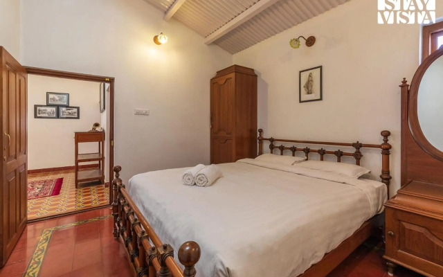 StayVista at Greenwood Bungalow