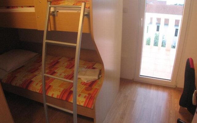 Apartments & Rooms Pierino