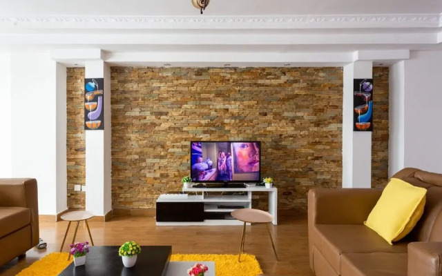 Lux Suites Skyline Apartments Kilimani