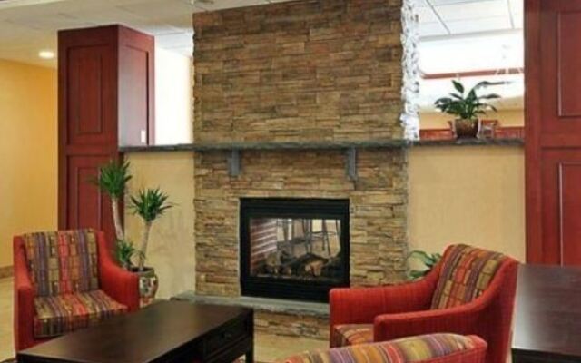 Comfort Inn & Suites Watertown