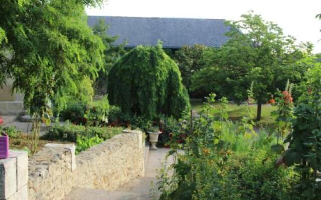 House Domaine de l'ebeaupin 2