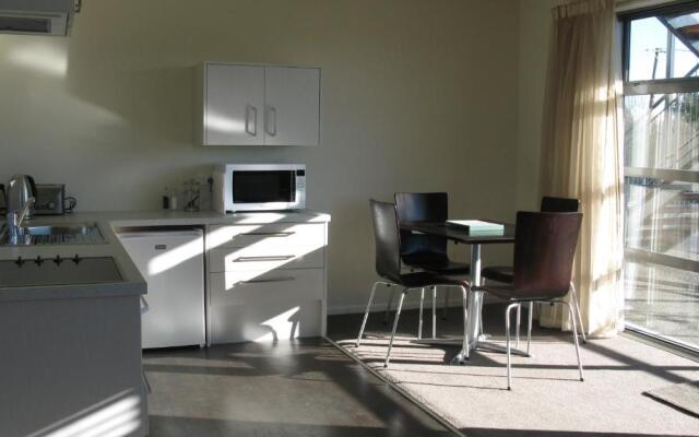 Pegasus Gateway Motels and Apartments