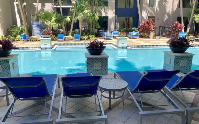 Private Condos by Ideal Experience
