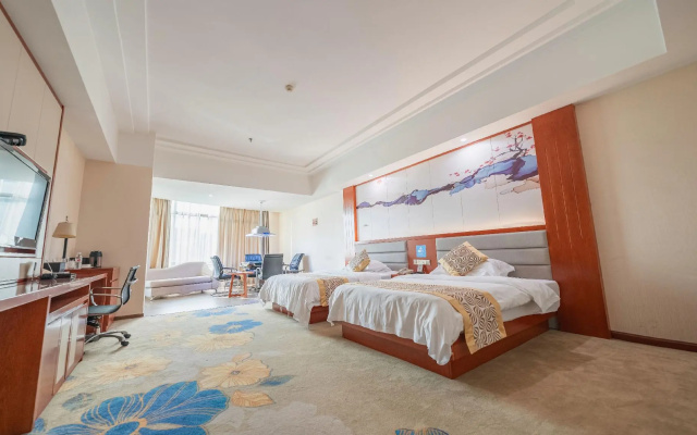 Crown Hotel