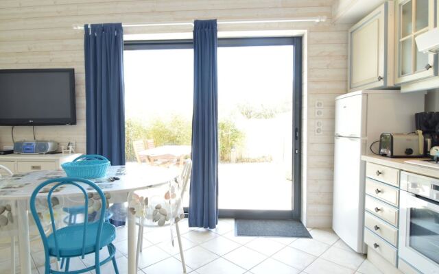 Quaint Holiday Home in Chateau-d'Olonne near Sea