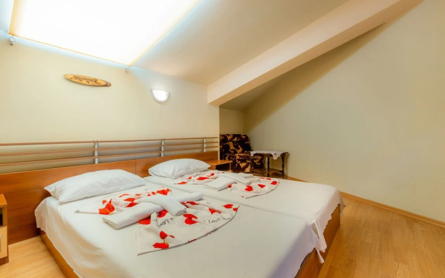 Family 2 Bedroom Apartment in Dafinka Guest House