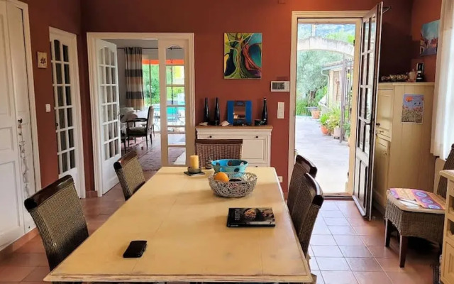 La Villa de Robion in Robion