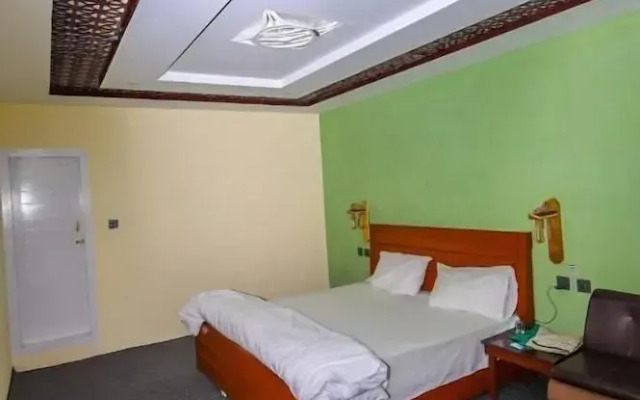 Apricot Spring Resort