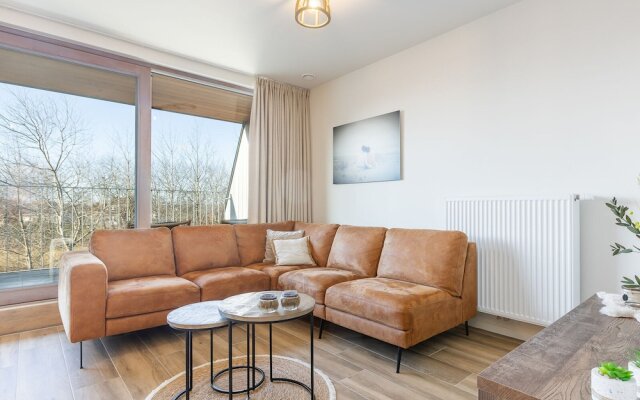 Apartment on the 2nd Floor for Family