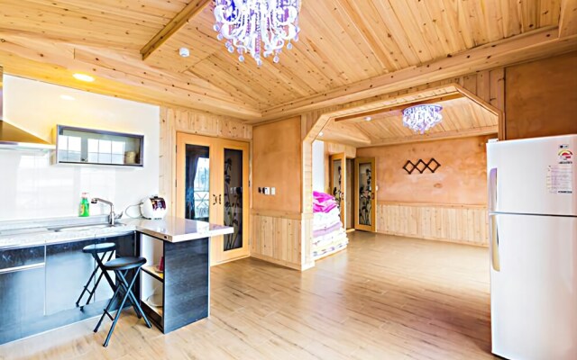 Sokcho Sujabyeol Pension