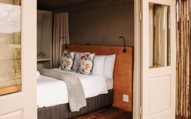 Ndhula Luxury Tented Lodge