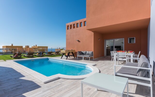 Villa Mario, Ocean View, Heated Pool