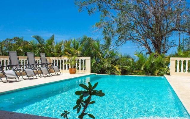 Fully Equipped 4 Bedroom Villa in Gated Community