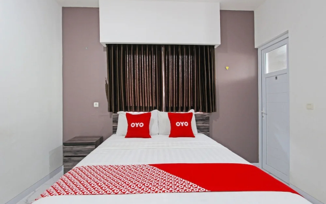 Capital O 91665 D'prof Exclusive Guesthouse