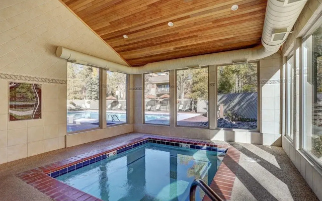 1147 Flying Dutchman 1 Bedroom Condo