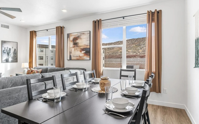 Starlight Crossing 4 Bedroom Condo