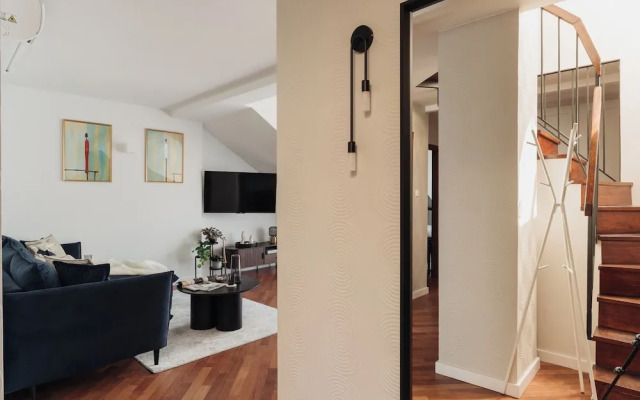 Riverside Nest - LoftAffair